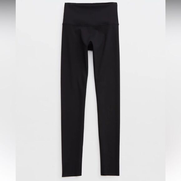 Aerie Offline Goals High Waisted Legging in True Black - Picture 4 of 11